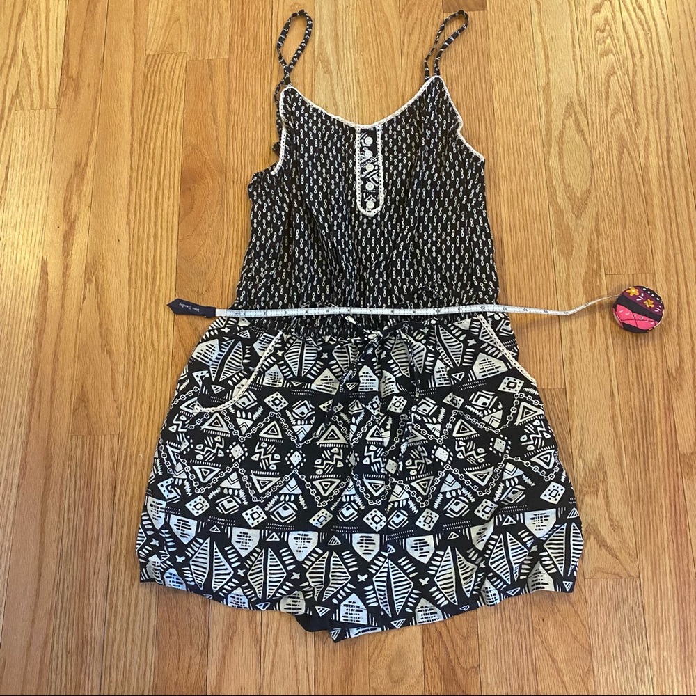 Aztec Romper 🖤 - Picture 3 of 6